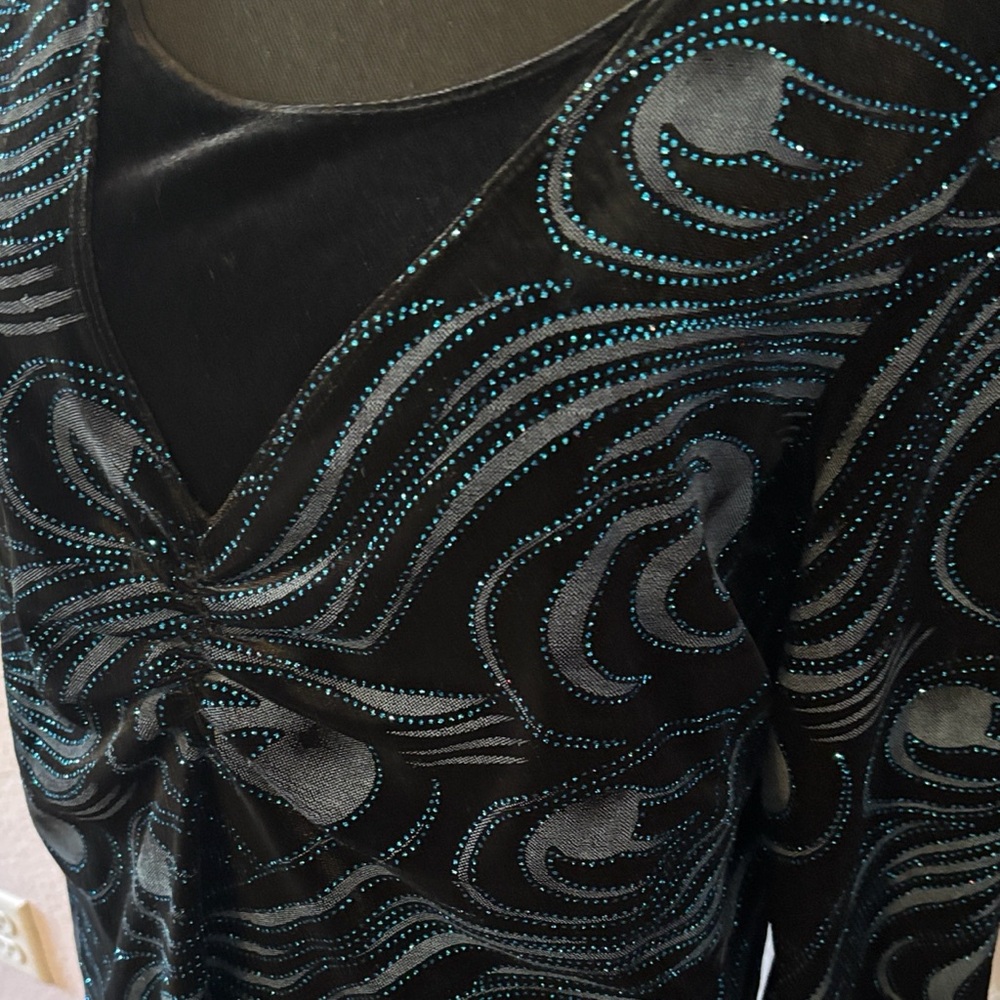 New glitter shirt size XL